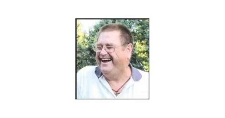Carl Robertson Obituary: A Life Remembered